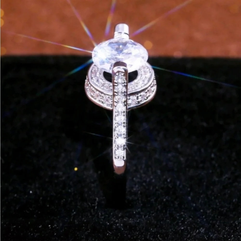 NEW 925 WEDDING RING ROUND CUT WHITE SAPPHIRE RING - Picture 4 of 4